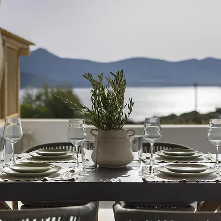 K2 - Avra Αντίπαρος