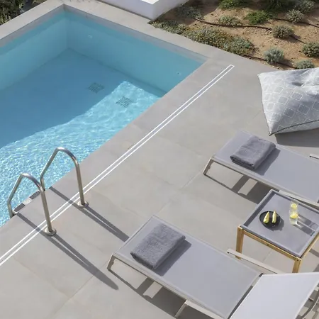 Βίλα K2 - Avra *