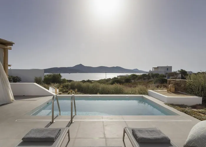 K2 - Avra Villa Andiparos