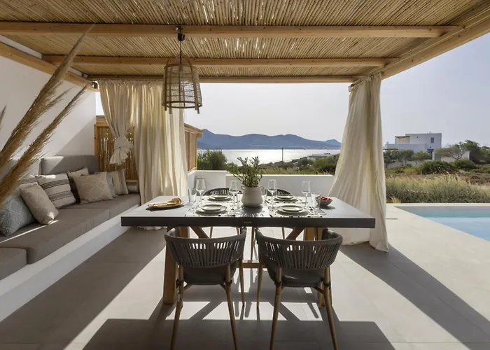 K2 - Avra * Antiparos